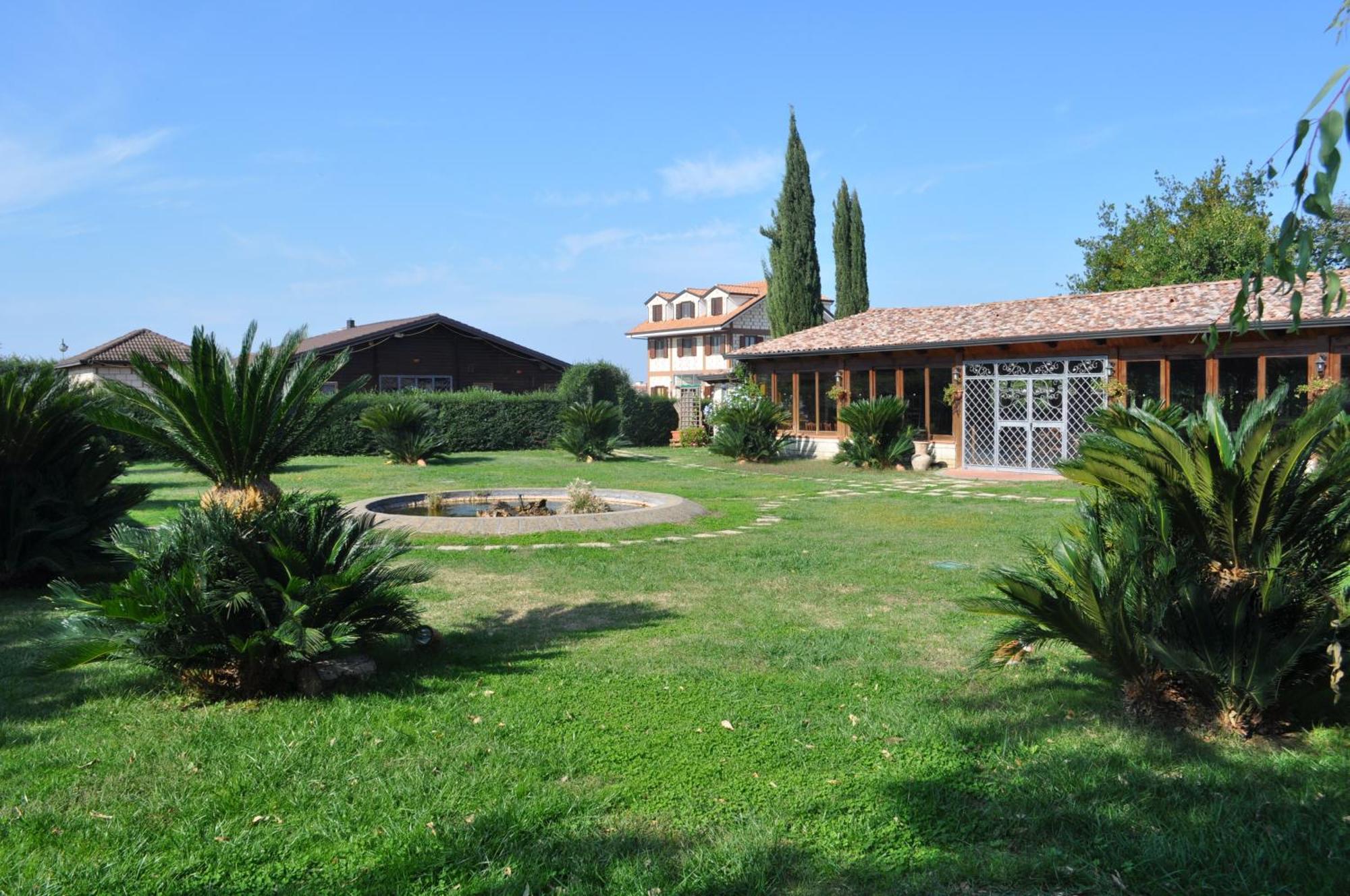 Agriturismo La Colombaia Capua Exterior photo